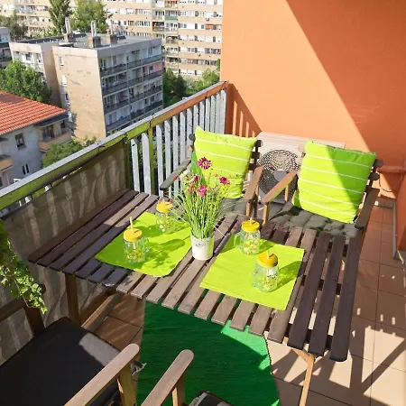 Nadasdy Kid's Friendly דירה *